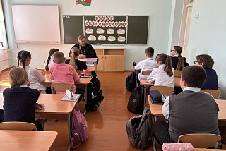 Урок нравственности «Я и моя семья – без сквернословия» прошёл в гимназии г. Наровли